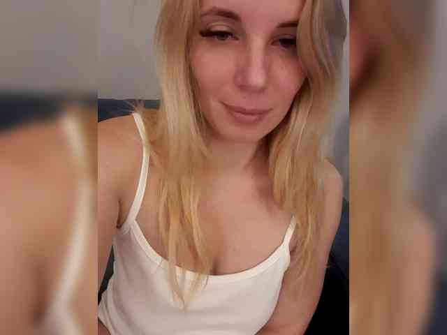 -nelya- webcam
