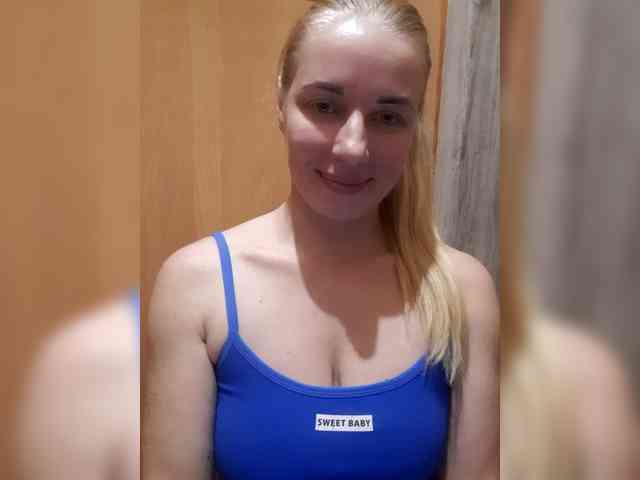-nelya- webcam