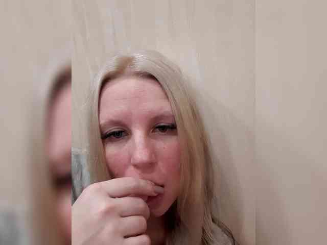 -nelya- webcam