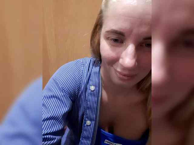 -nelya- webcam