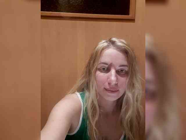 -nelya- webcam