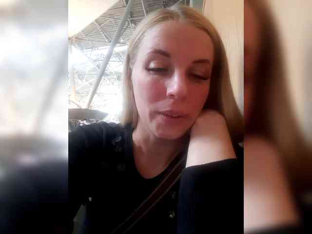 -nelya- webcam