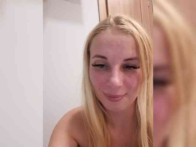 -nelya- webcam