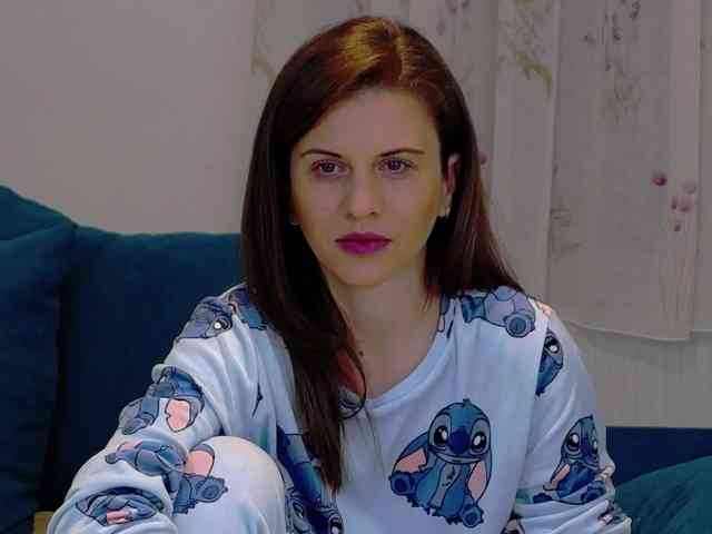 ScarlettNoirr webcam