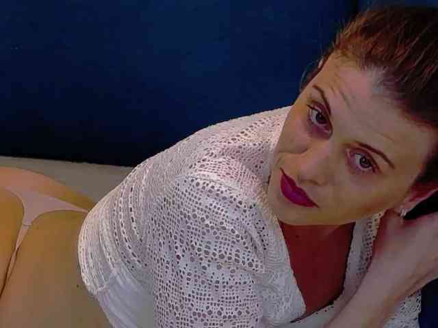 ScarlettNoirr webcam