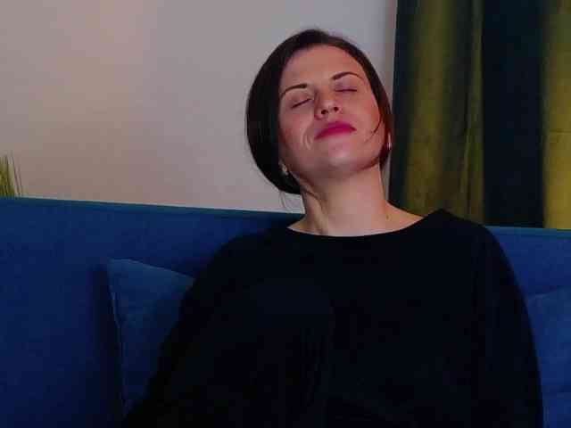 ScarlettNoirr webcam