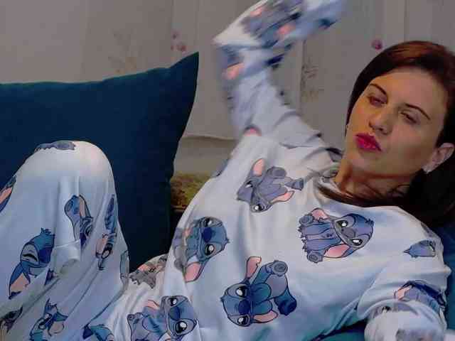 ScarlettNoirr webcam