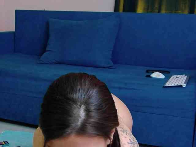 ScarlettNoirr webcam