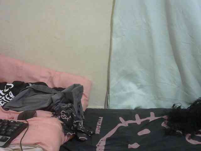 Smallpussie webcam