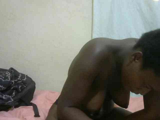 Smallpussie webcam