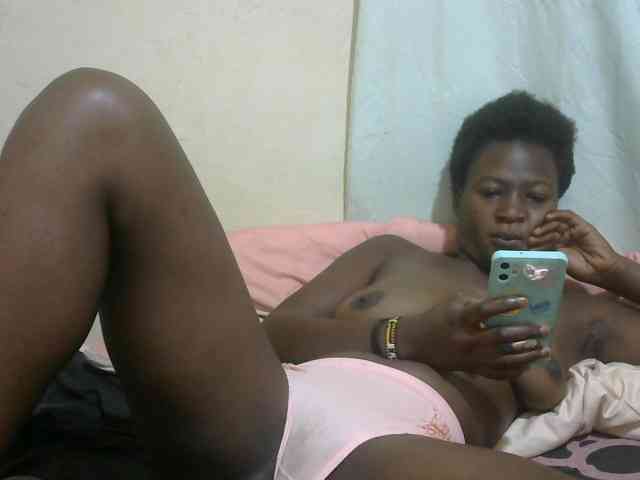 Smallpussie webcam