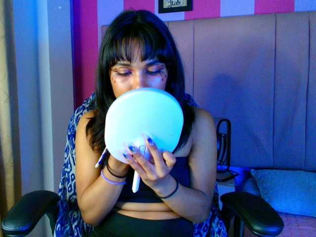 Dakashyten's BongaCams show and profile