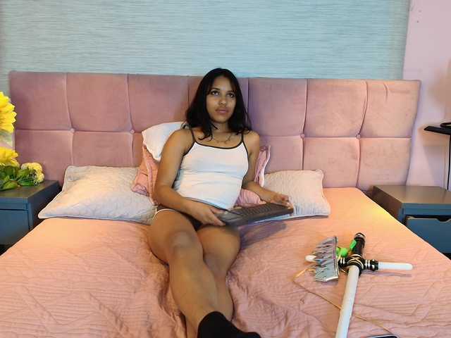 Dakashyten's BongaCams show and profile