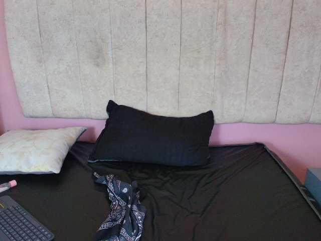 Dakashyten's BongaCams show and profile