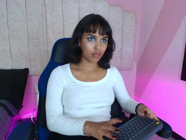 Dakashyten's BongaCams show and profile