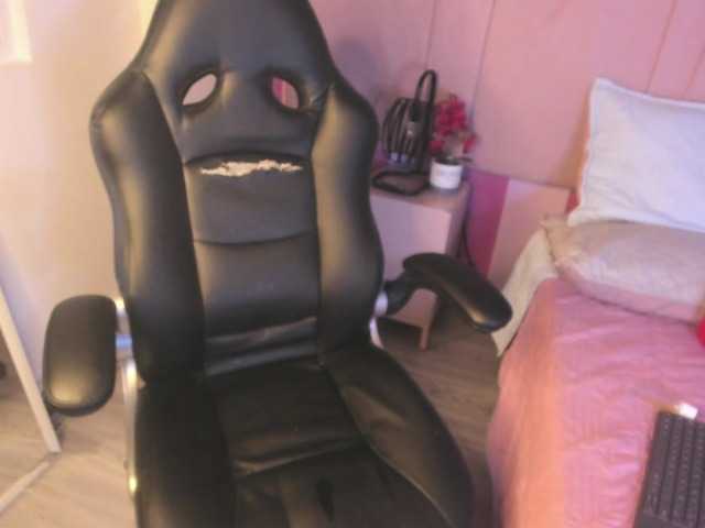 Dakashyten's BongaCams show and profile