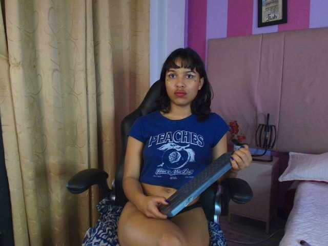 Dakashyten's BongaCams show and profile