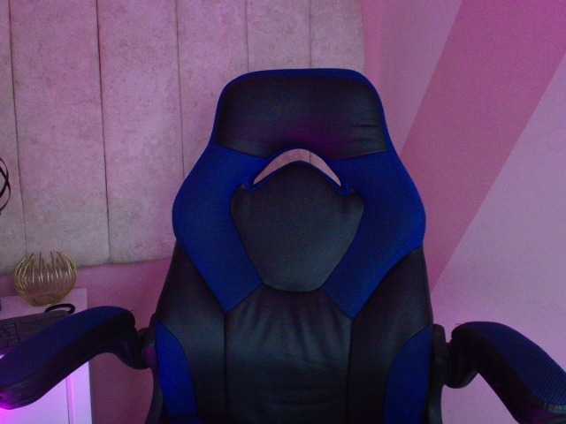 Dakashyten's BongaCams show and profile