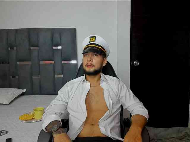 DanteVyxen DanteVyxen