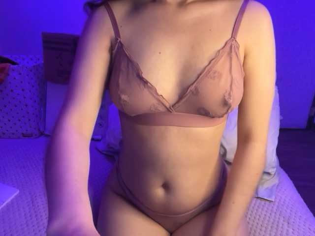 sofilasanta's BongaCams show and profile