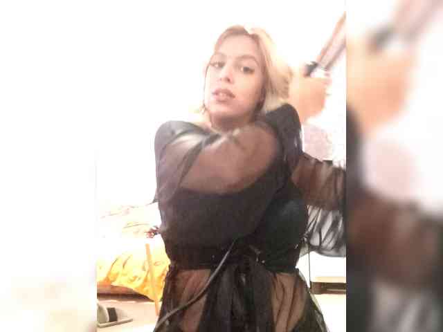 SunnyLeo88 webcam