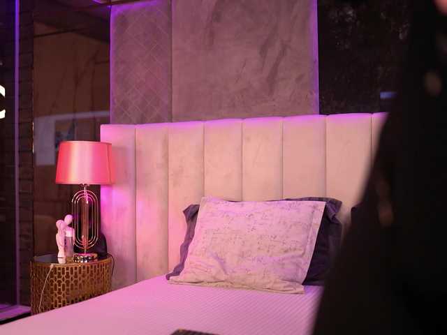 KatieHayes's BongaCams show and profile