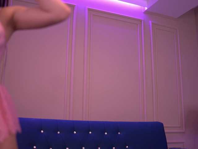 KatieHayes's BongaCams show and profile