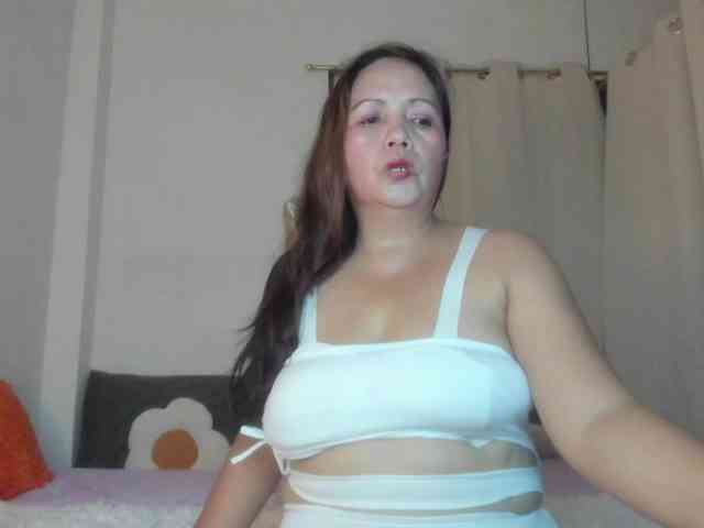 RoseTinz45 webcam
