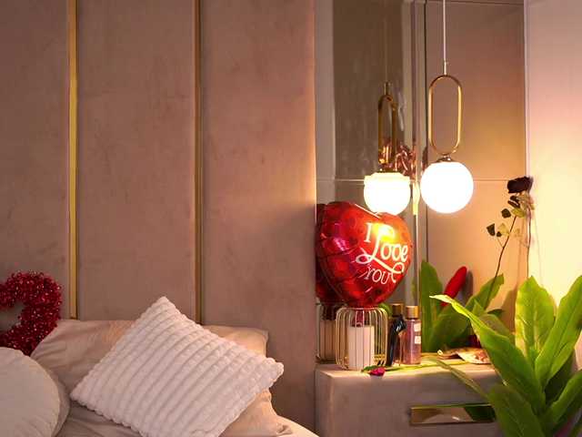 CamilaStarr's BongaCams show and profile