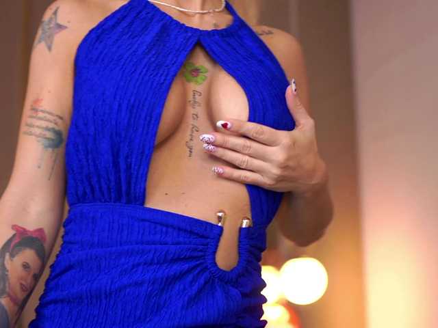 CamilaStarr's BongaCams show and profile