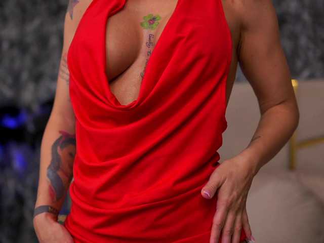 CamilaStarr's BongaCams show and profile