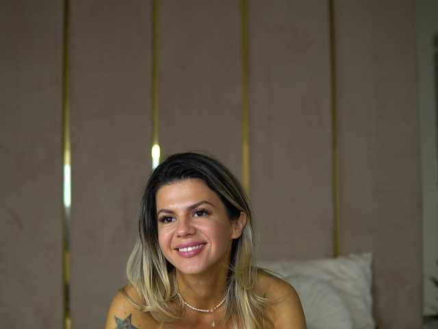 CamilaStarr from BongaCams is Freechat