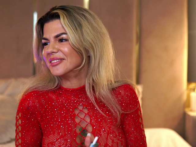 CamilaStarr's BongaCams show and profile