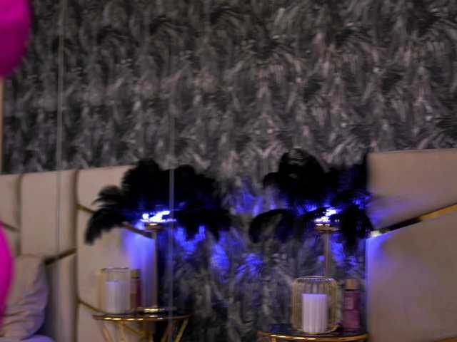 CamilaStarr's BongaCams show and profile