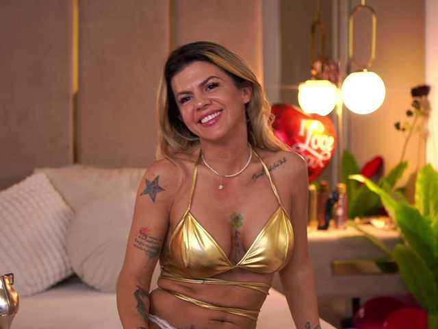 CamilaStarr's BongaCams show and profile