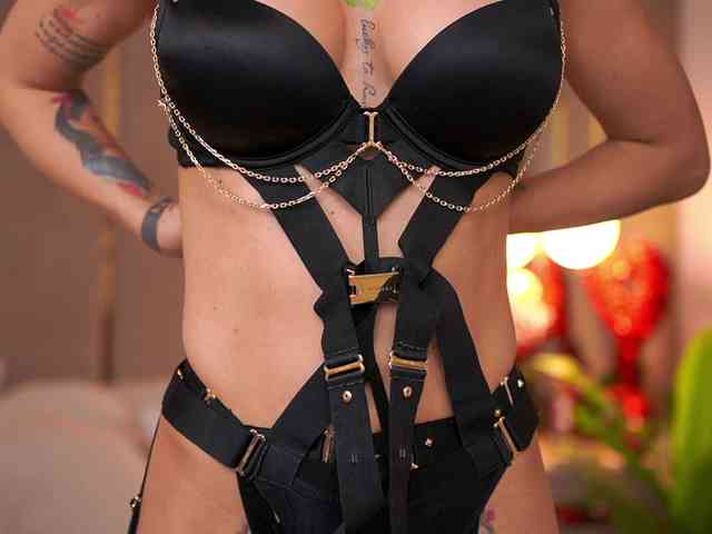 CamilaStarr CamilaStarr