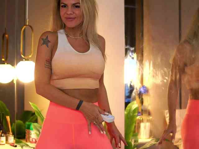 CamilaStarr CamilaStarr