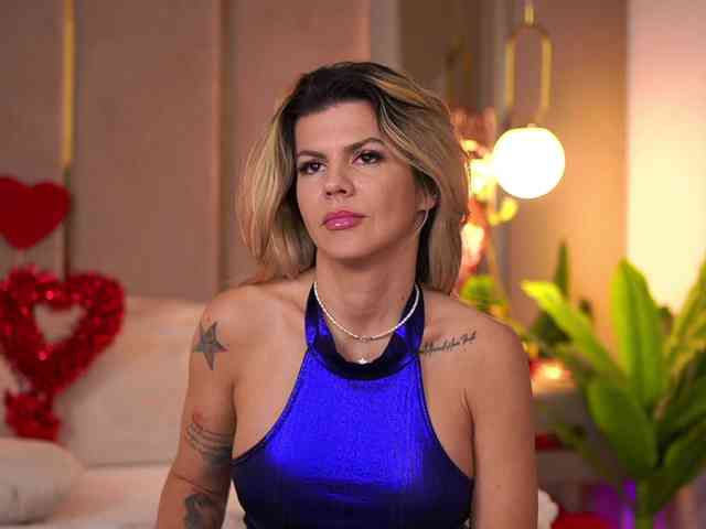 CamilaStarr CamilaStarr