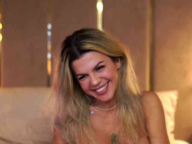 CamilaStarr CamilaStarr