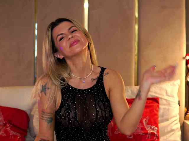 CamilaStarr CamilaStarr