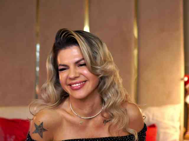 CamilaStarr CamilaStarr