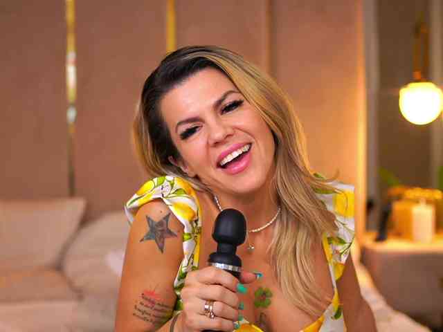 CamilaStarr CamilaStarr