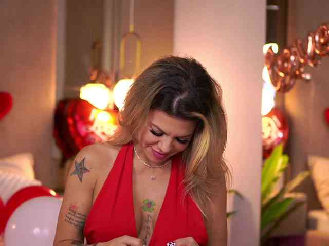 CamilaStarr CamilaStarr