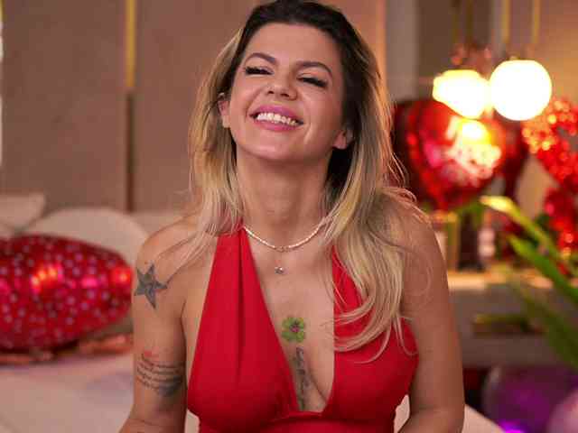 CamilaStarr CamilaStarr