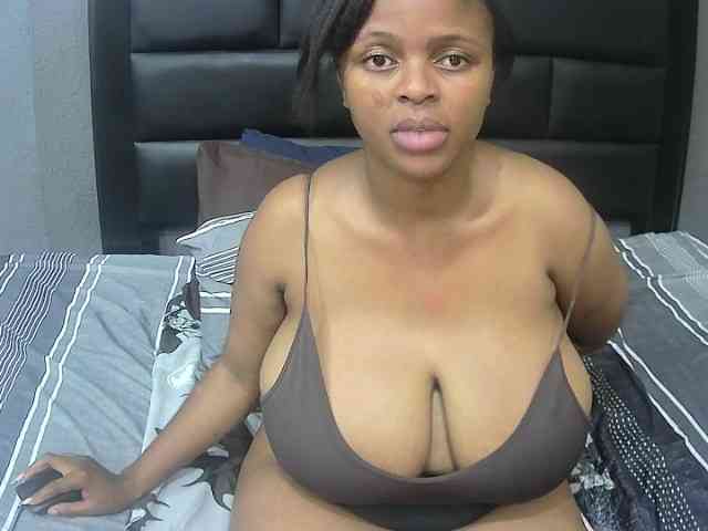 PrettyLisa28 webcam
