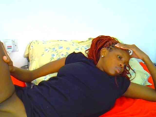 Sweetebony123 webcam