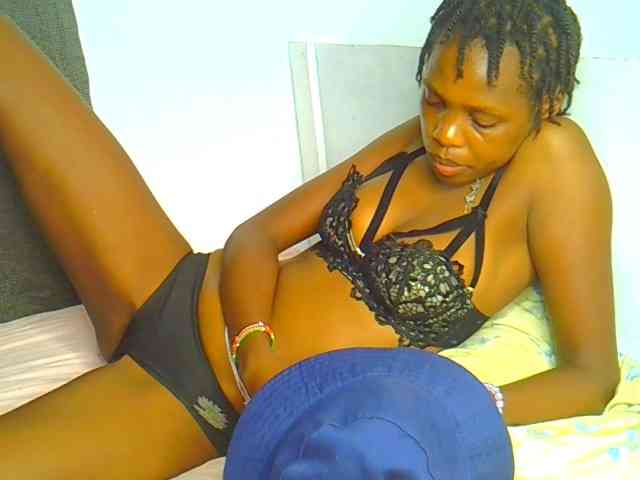 Sweetebony123 webcam