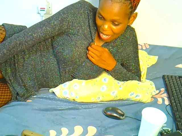 Sweetebony123 webcam