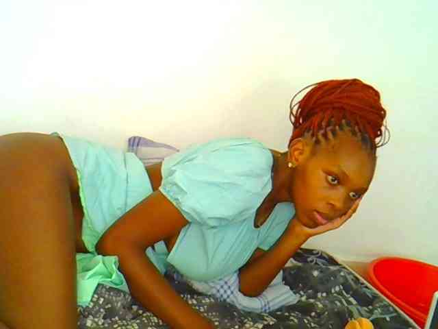 Sweetebony123 webcam