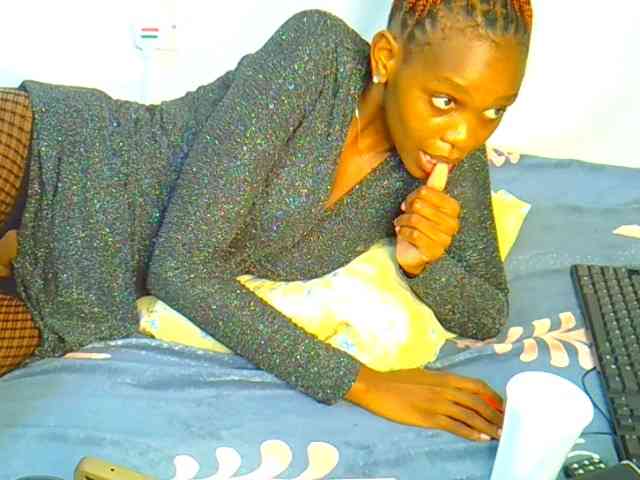 Sweetebony123 webcam